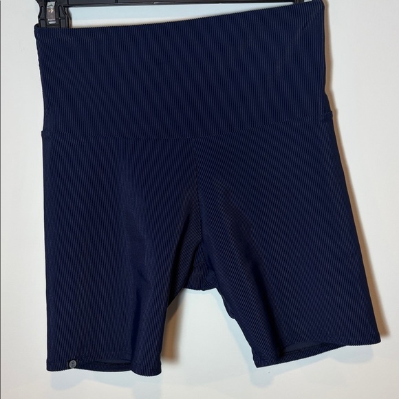 Onzie Pants - Onzie High-Rise Bike Short - Ribbed Navy - S